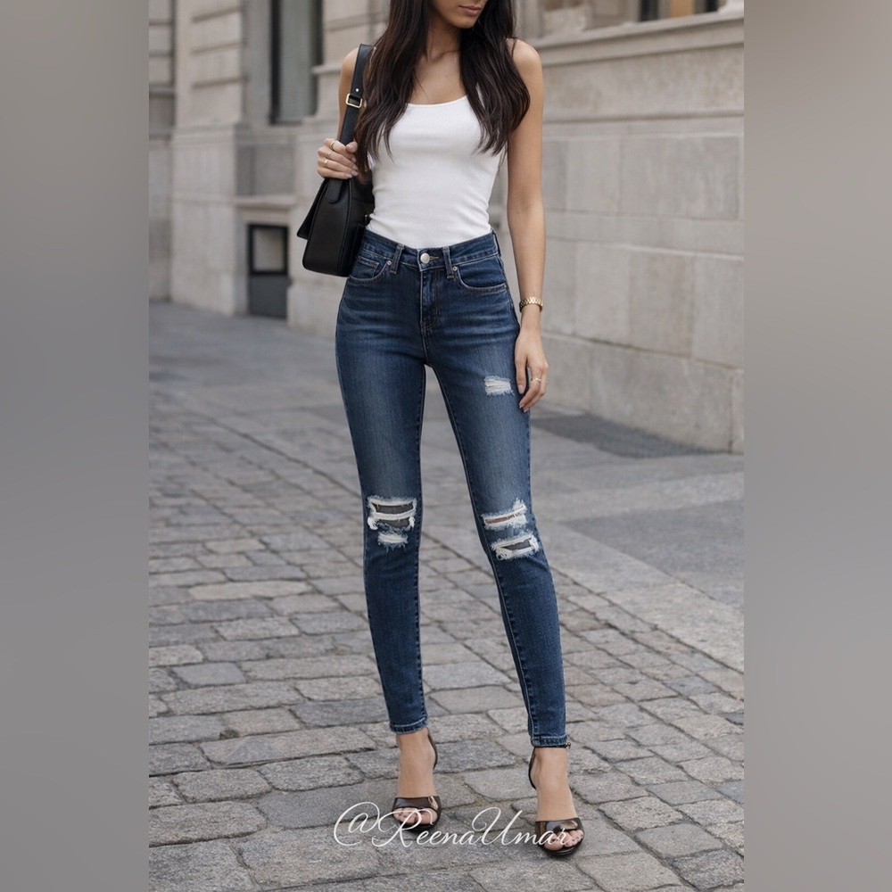 Levi’s 721 High Rise Distressed Skinny Jeans – Size 24